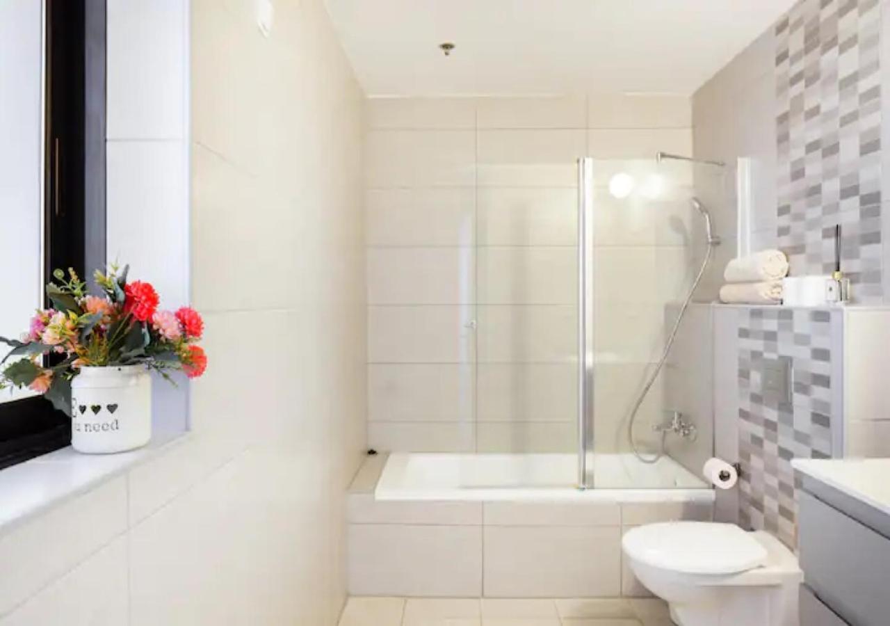 O&O Group- Special Apartment Sea View Luxury Tower Бат Ям Екстериор снимка