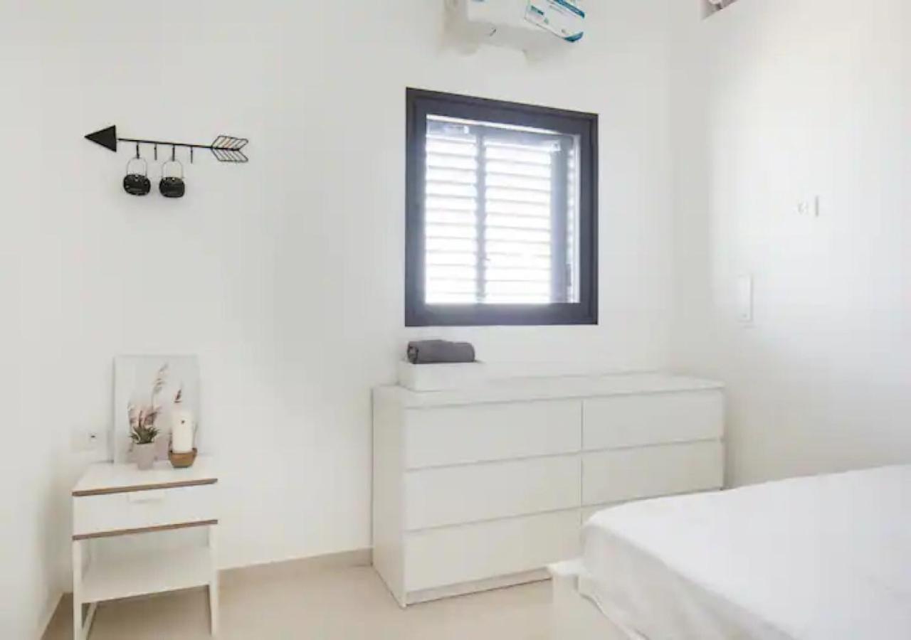 O&O Group- Special Apartment Sea View Luxury Tower Бат Ям Екстериор снимка